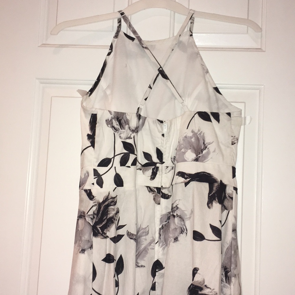Dress - Picture 4 of 8